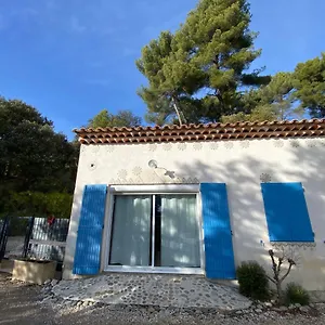  Hébergement de vacances Maisonnette Entre Luberon Et Sainte Victoire